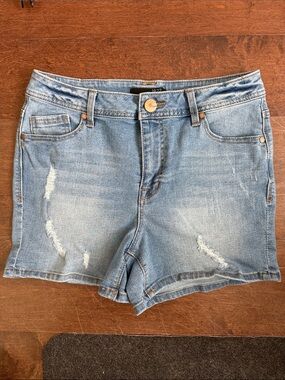 1822 Denim Light Blue Distressed Jean Shorts